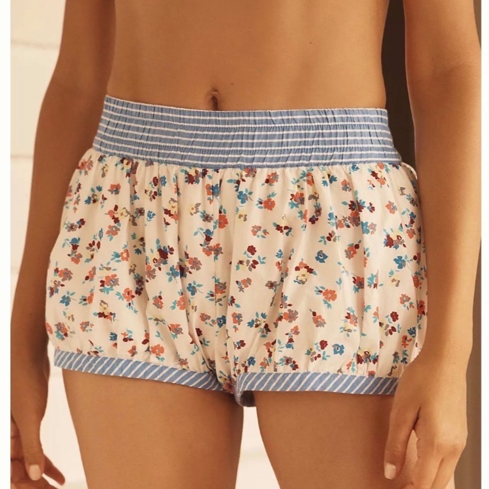Anthropologie Floral Striped Smocked Sleep Shorts White Blue Red Large NWT